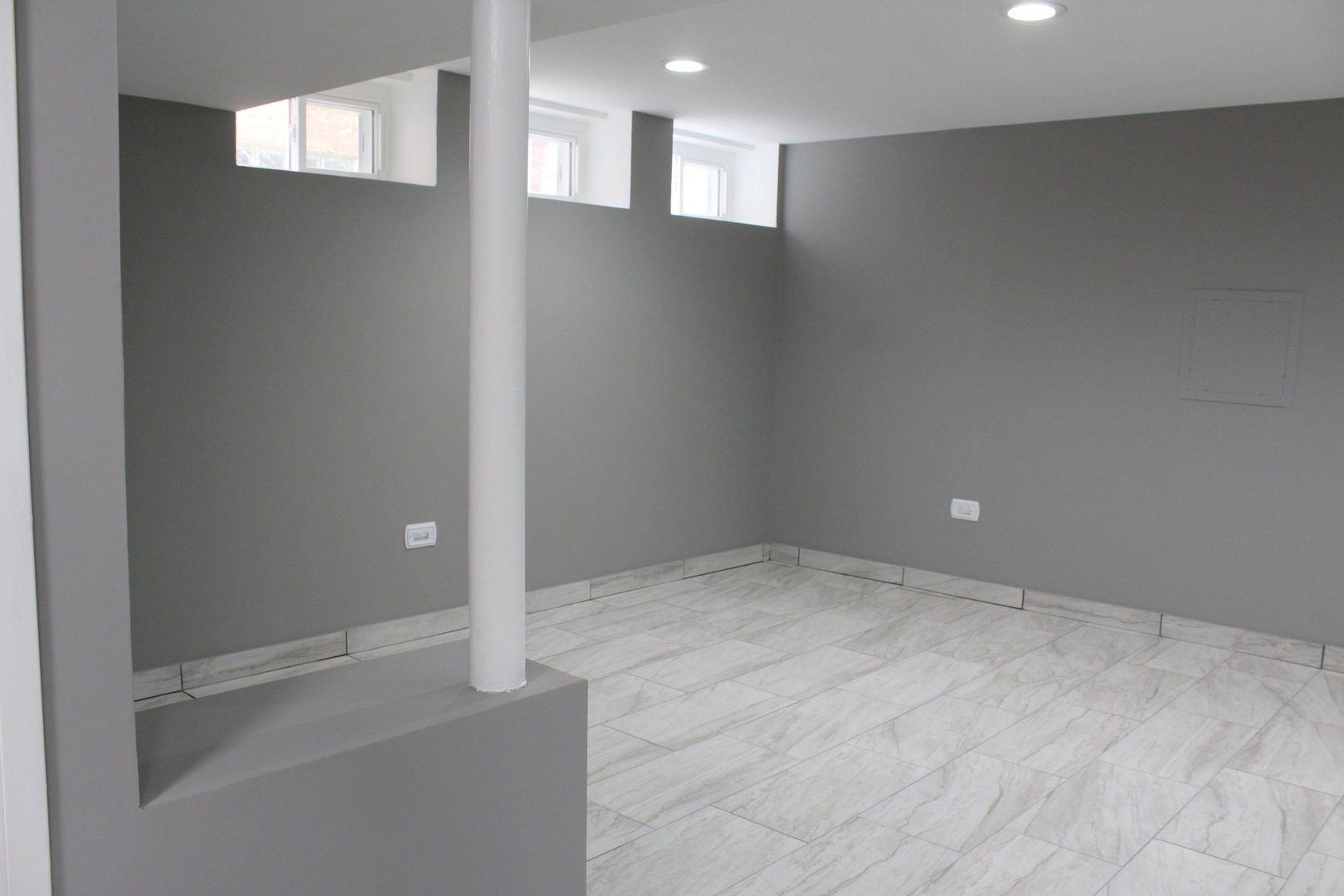 551 W 95th Street, Chicago, IL 60628