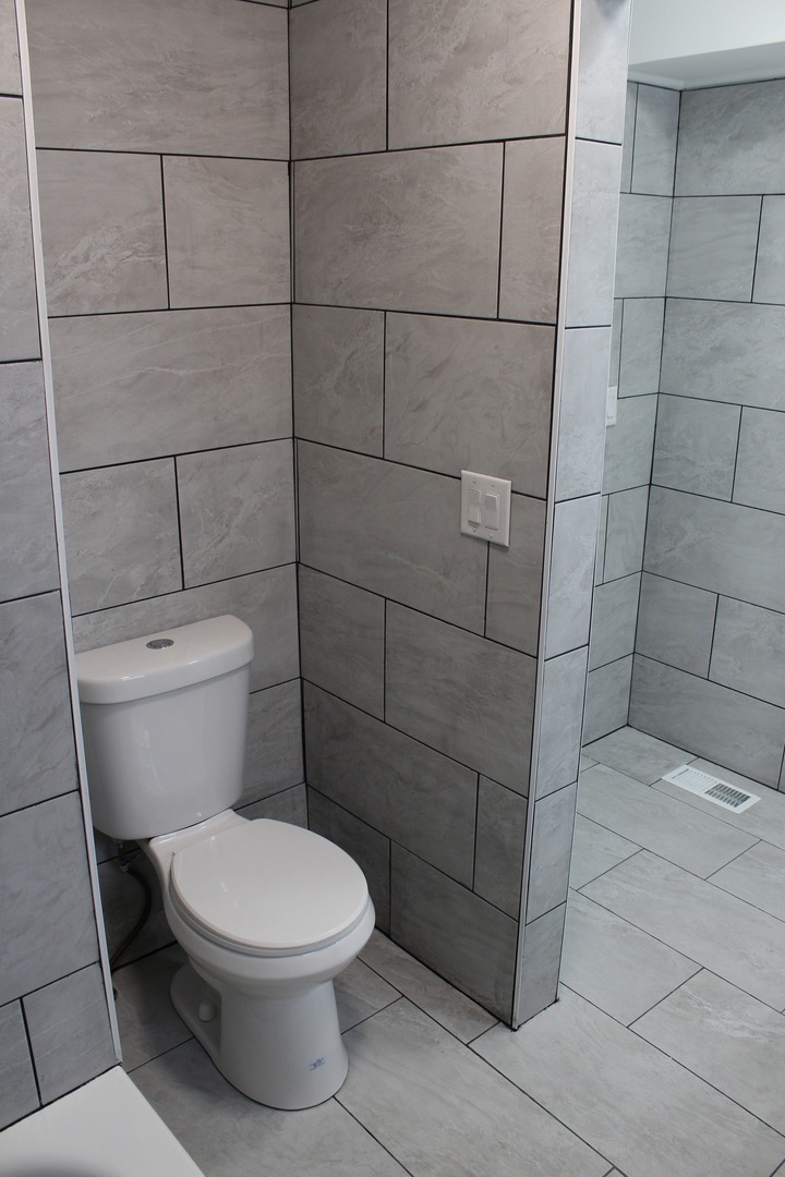 551 W 95th Street, Chicago, IL 60628