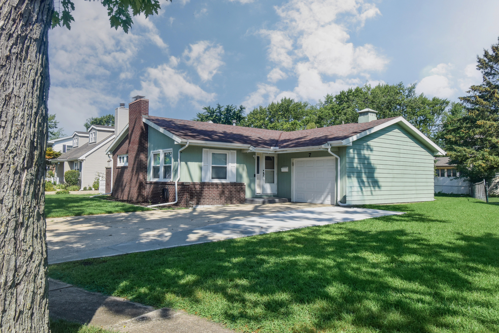 7 W Garden Avenue, Pontiac, IL 61764