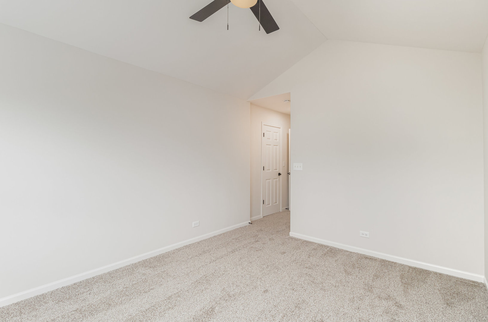 7349 Grandview Court, Carpentersville, IL 60110