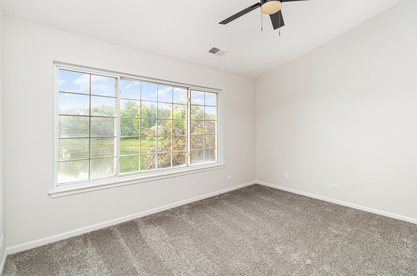 7349 Grandview Court, Carpentersville, IL 60110