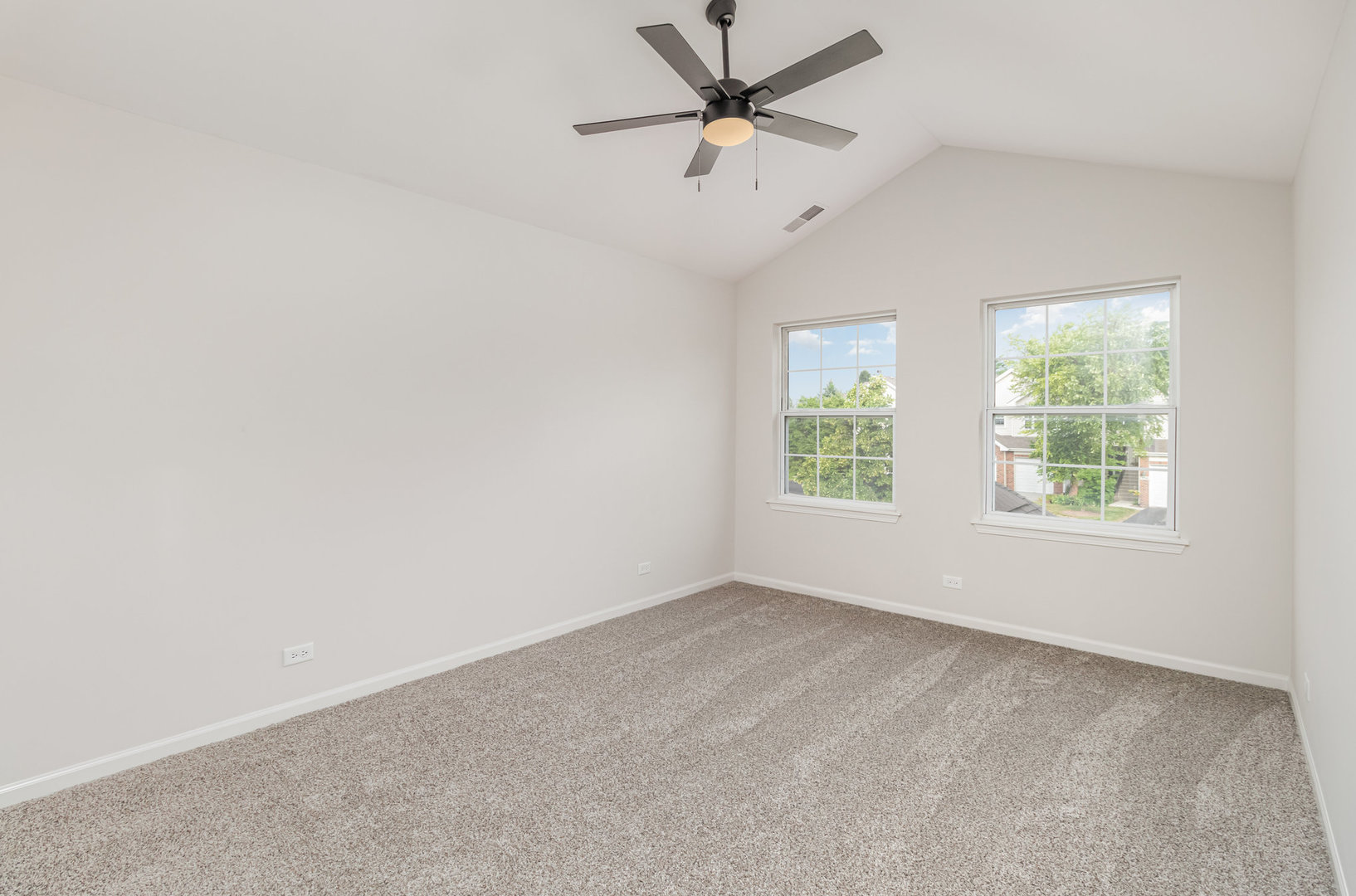 7349 Grandview Court, Carpentersville, IL 60110