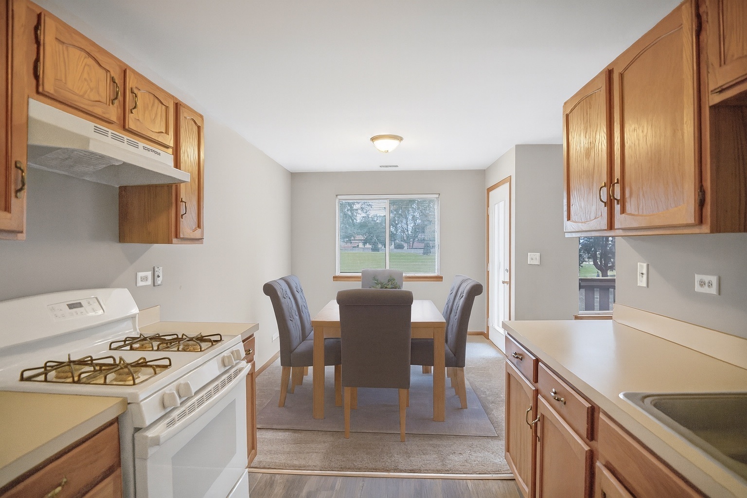 737 CANDLERIDGE Court #D2, Bartlett, IL 60103