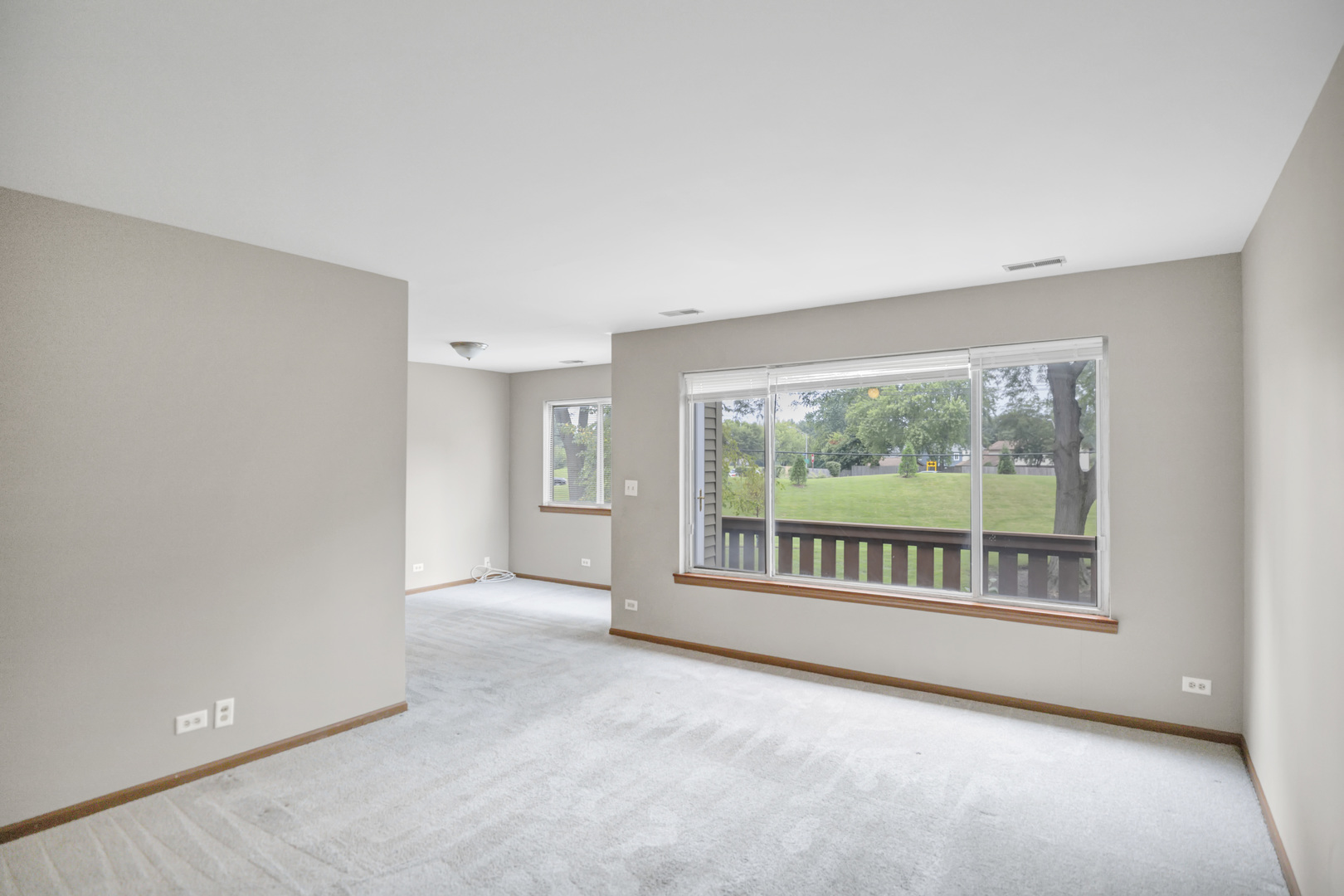 737 CANDLERIDGE Court #D2, Bartlett, IL 60103