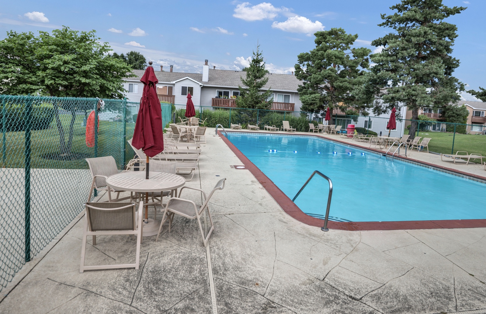 737 CANDLERIDGE Court #D2, Bartlett, IL 60103