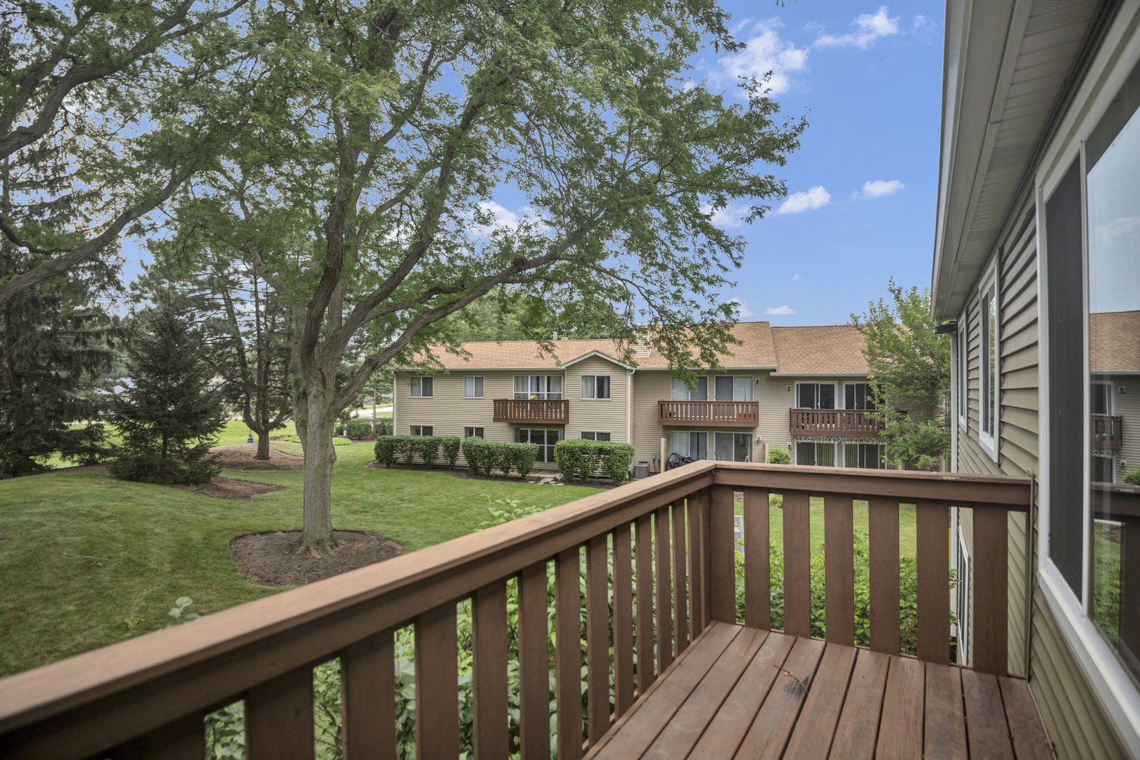 737 CANDLERIDGE Court #D2, Bartlett, IL 60103