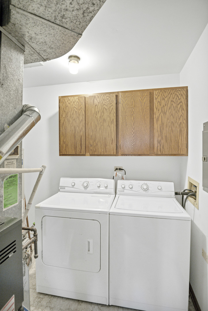 737 CANDLERIDGE Court #D2, Bartlett, IL 60103