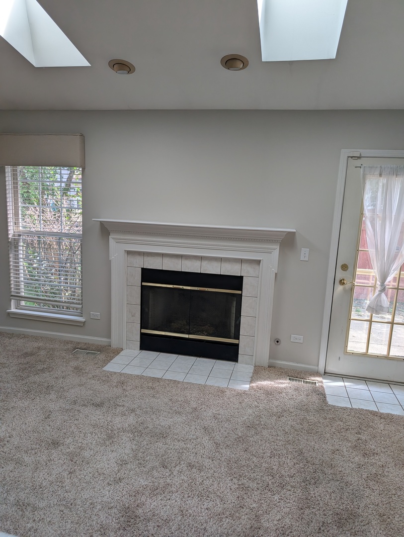 1209 Kensington #1209, Mundelein, IL 60060