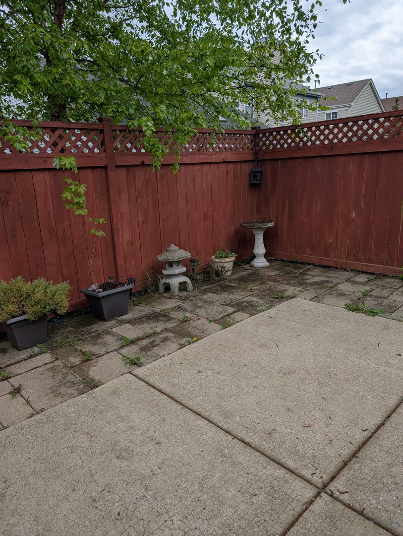 1209 Kensington #1209, Mundelein, IL 60060