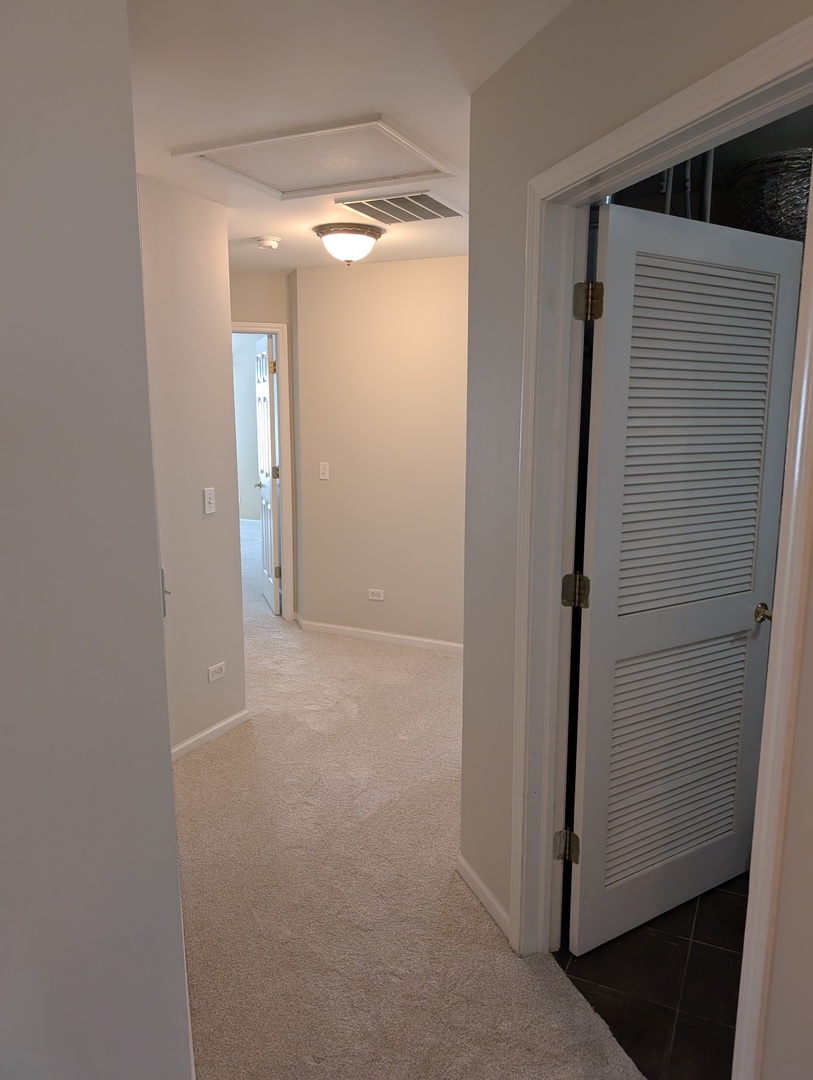 1209 Kensington #1209, Mundelein, IL 60060