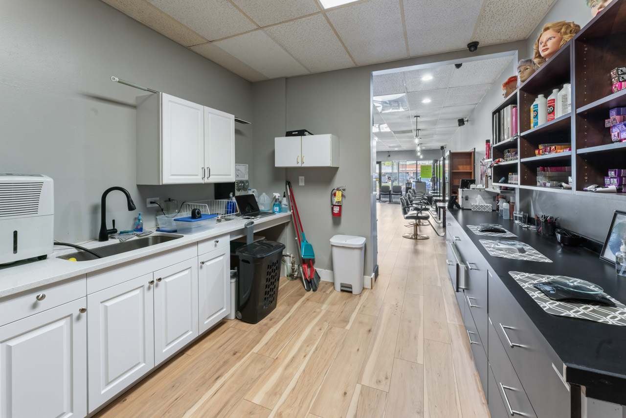 9999 confidential Avenue, Palatine, IL 60067