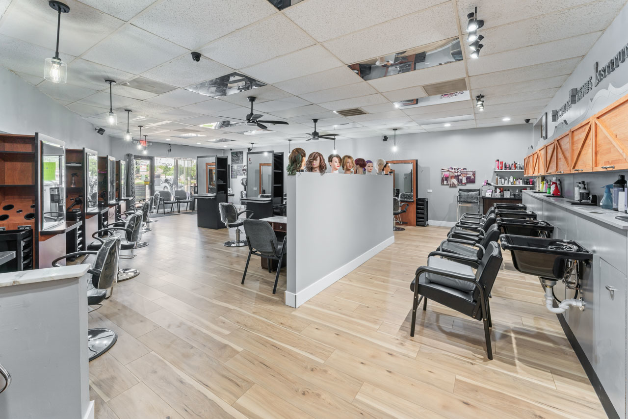 9999 confidential Avenue, Palatine, IL 60067