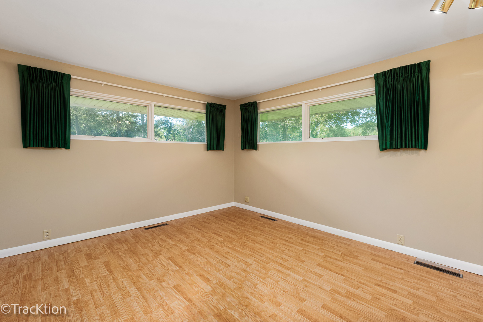 12S440 Lemont Road, Lemont, IL 60439