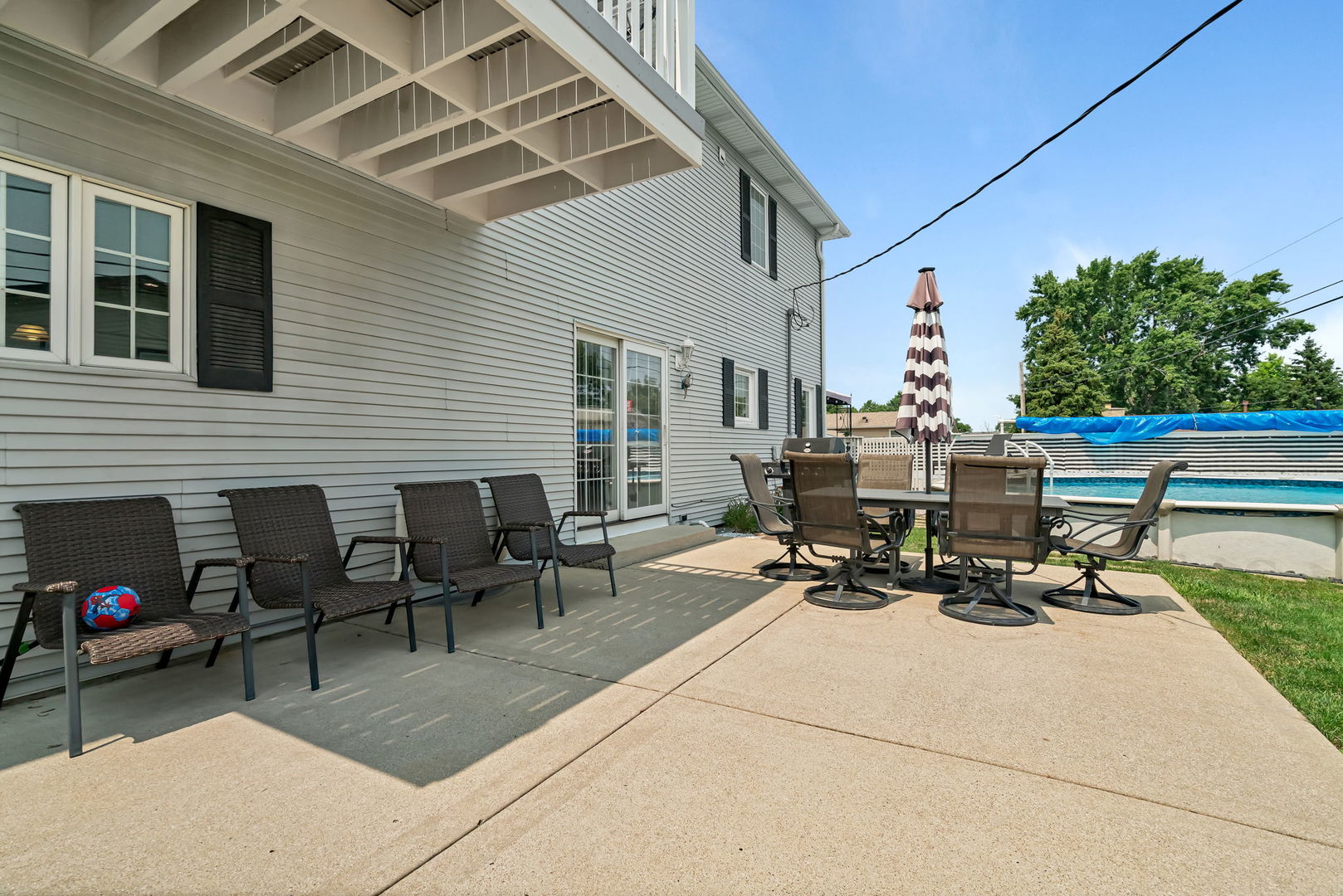 15317 Las Robles Street, Oak Forest, IL 60452