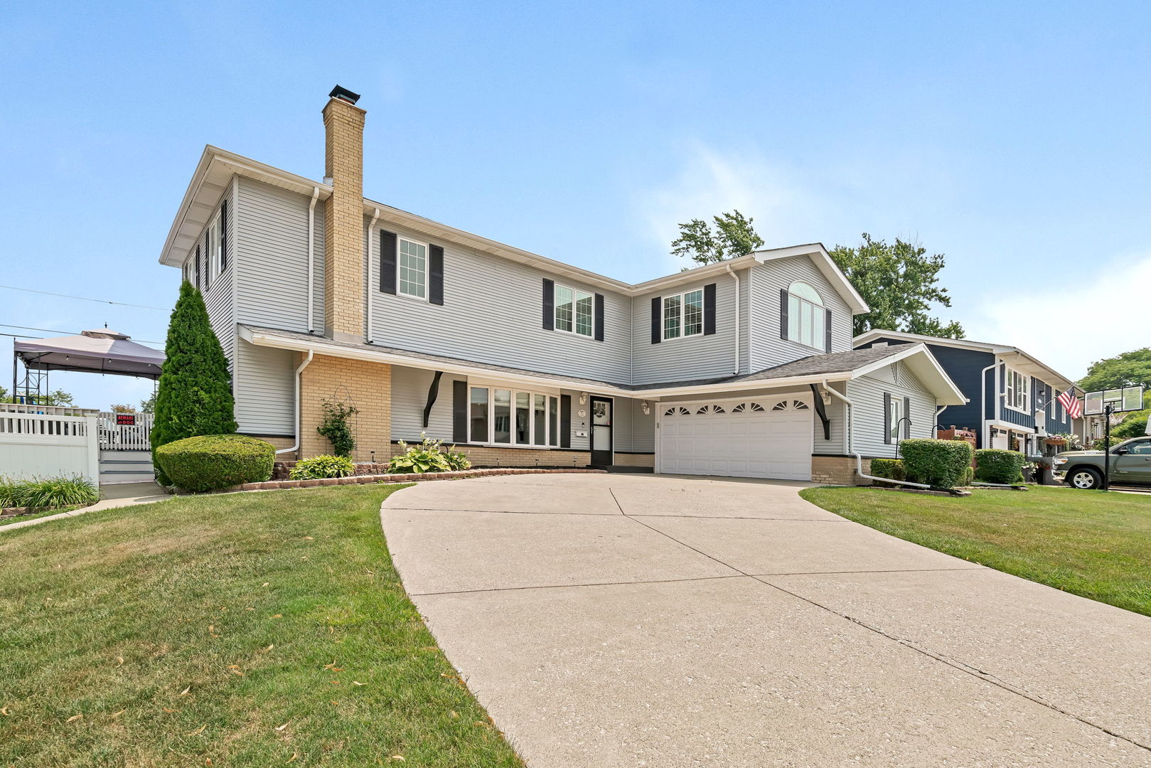 15317 Las Robles Street, Oak Forest, IL 60452