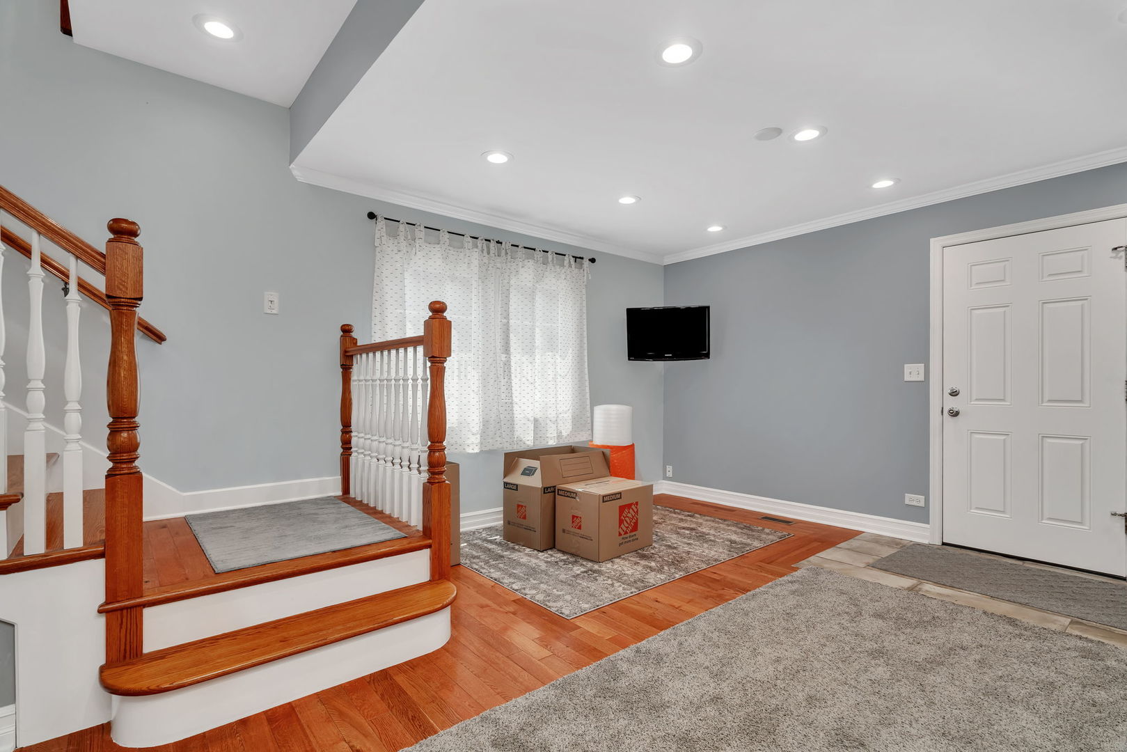 15317 Las Robles Street, Oak Forest, IL 60452