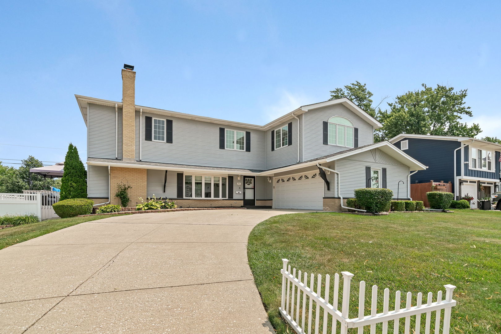 15317 Las Robles Street, Oak Forest, IL 60452