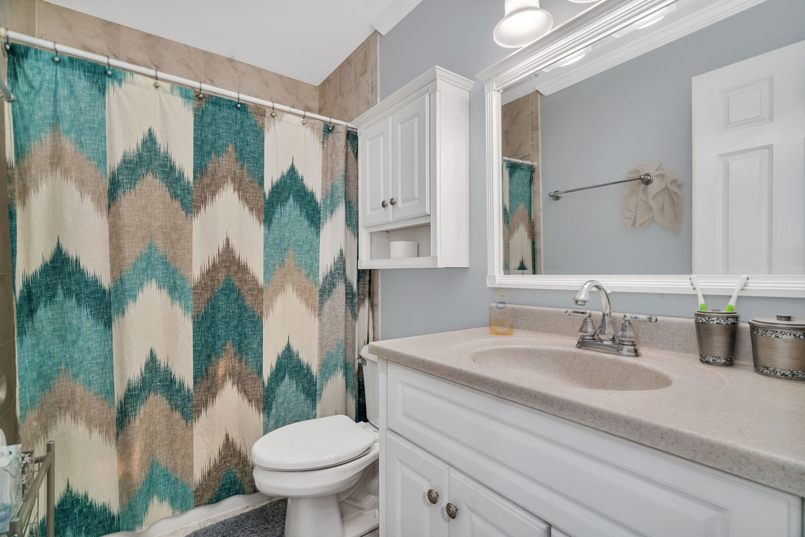 15317 Las Robles Street, Oak Forest, IL 60452