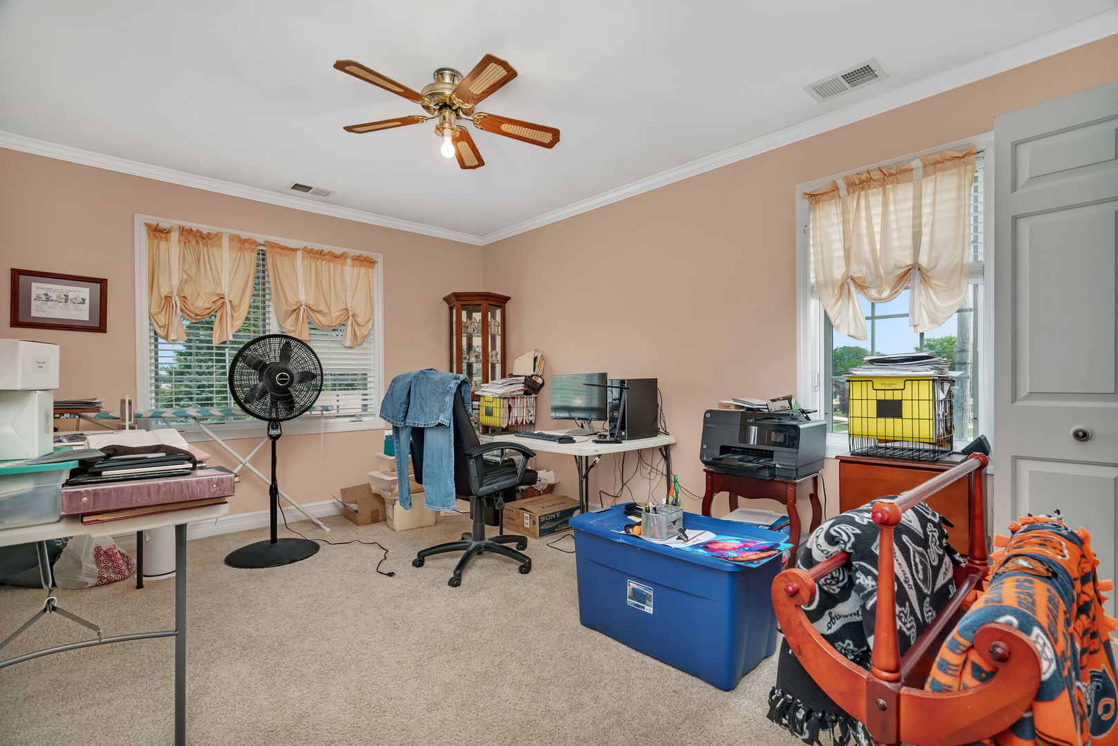 15317 Las Robles Street, Oak Forest, IL 60452