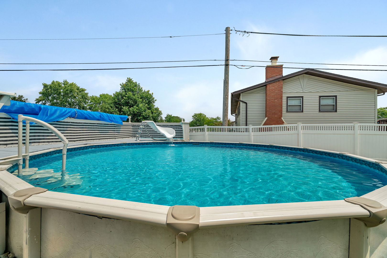 15317 Las Robles Street, Oak Forest, IL 60452
