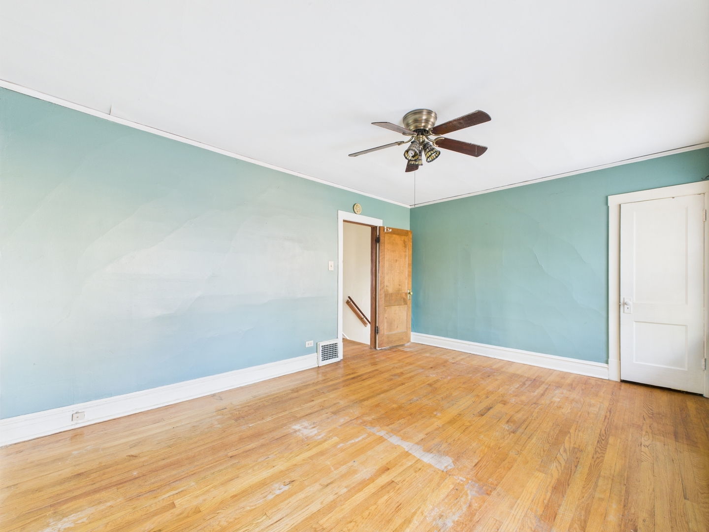 515 S Oak Park Avenue, Oak Park, IL 60304