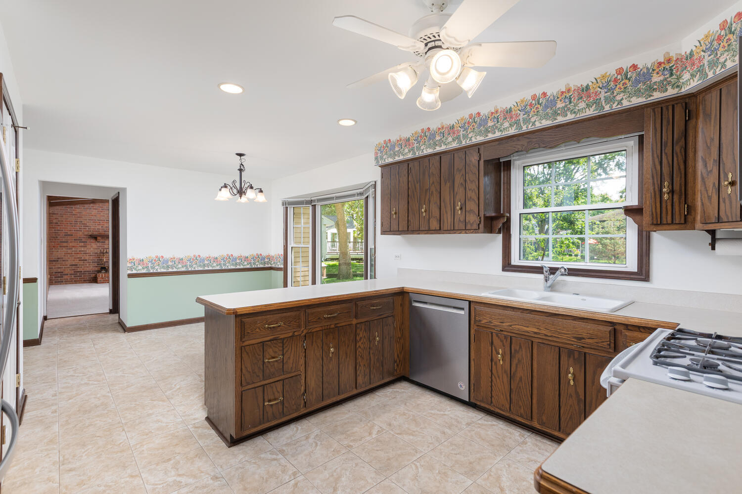1137 Overton Court, Naperville, IL 60540
