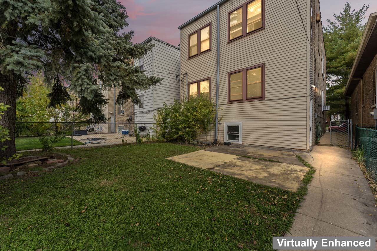 5728 N Maplewood Avenue, Chicago, IL 60659