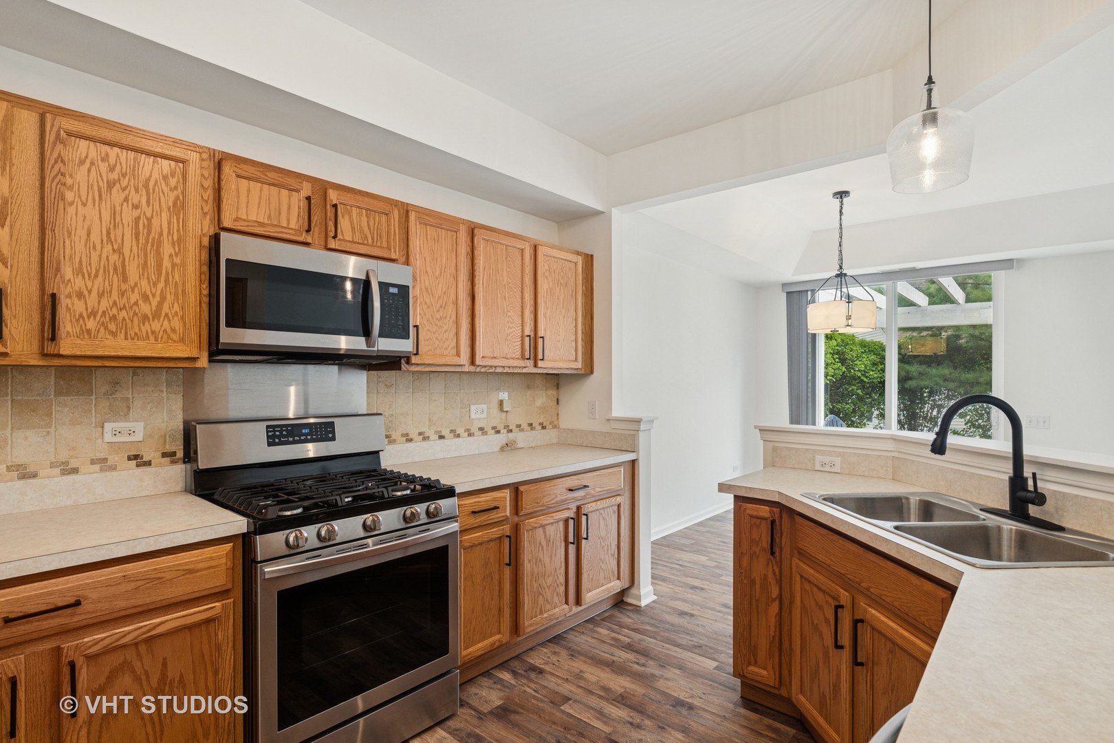 12564 Castle Rock Drive, Huntley, IL 60142
