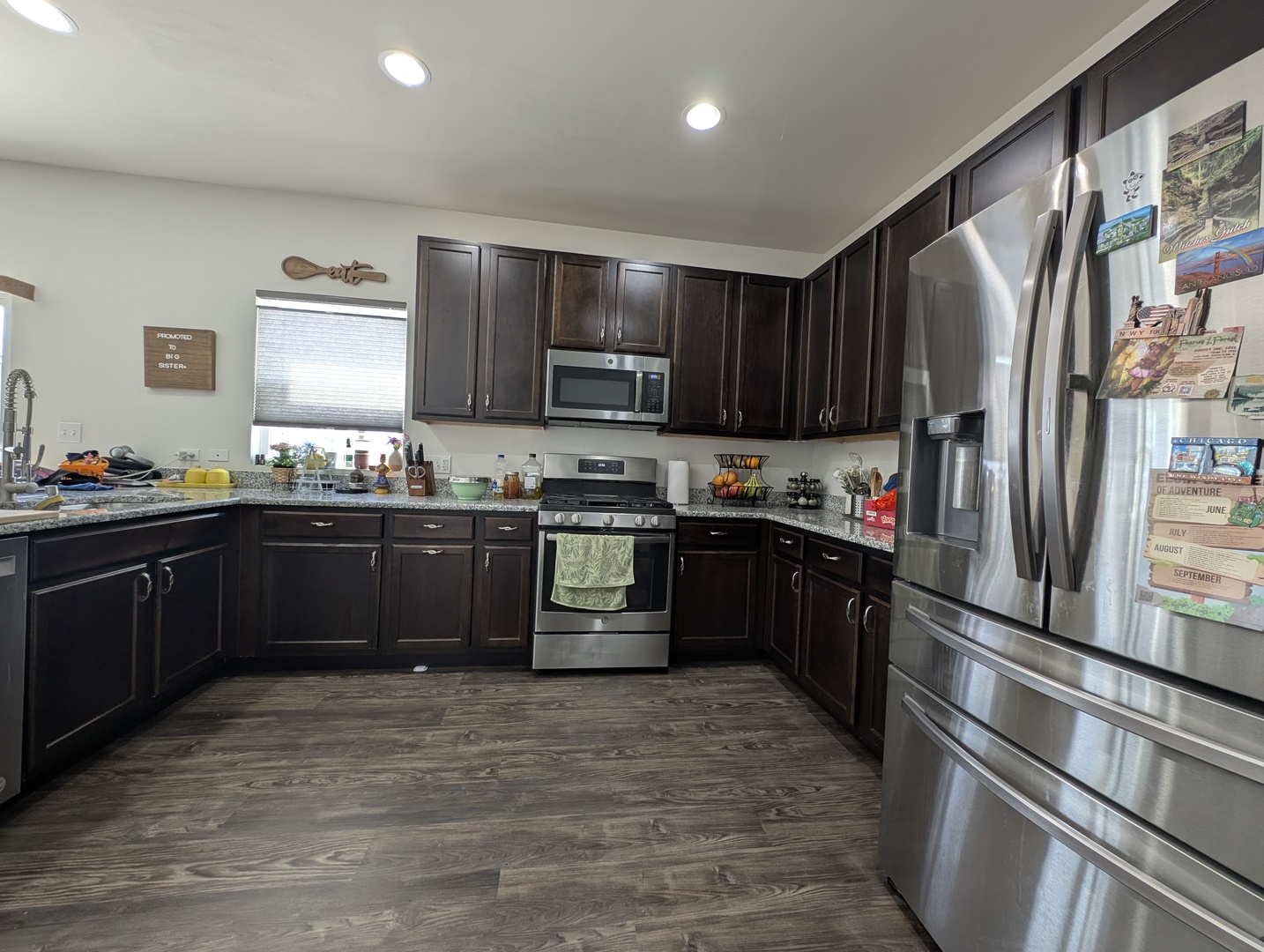 3765 Saint James Court, Elgin, IL 60124