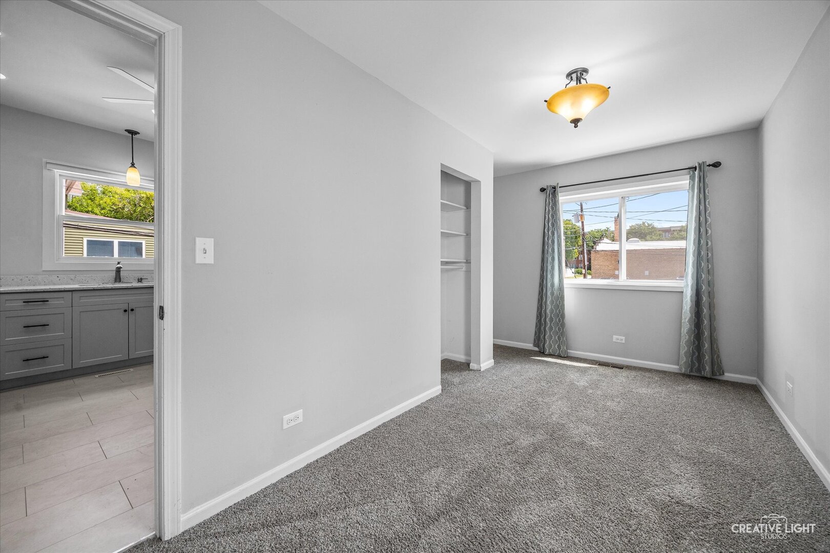 117 N West Street #1, Wheaton, IL 60187