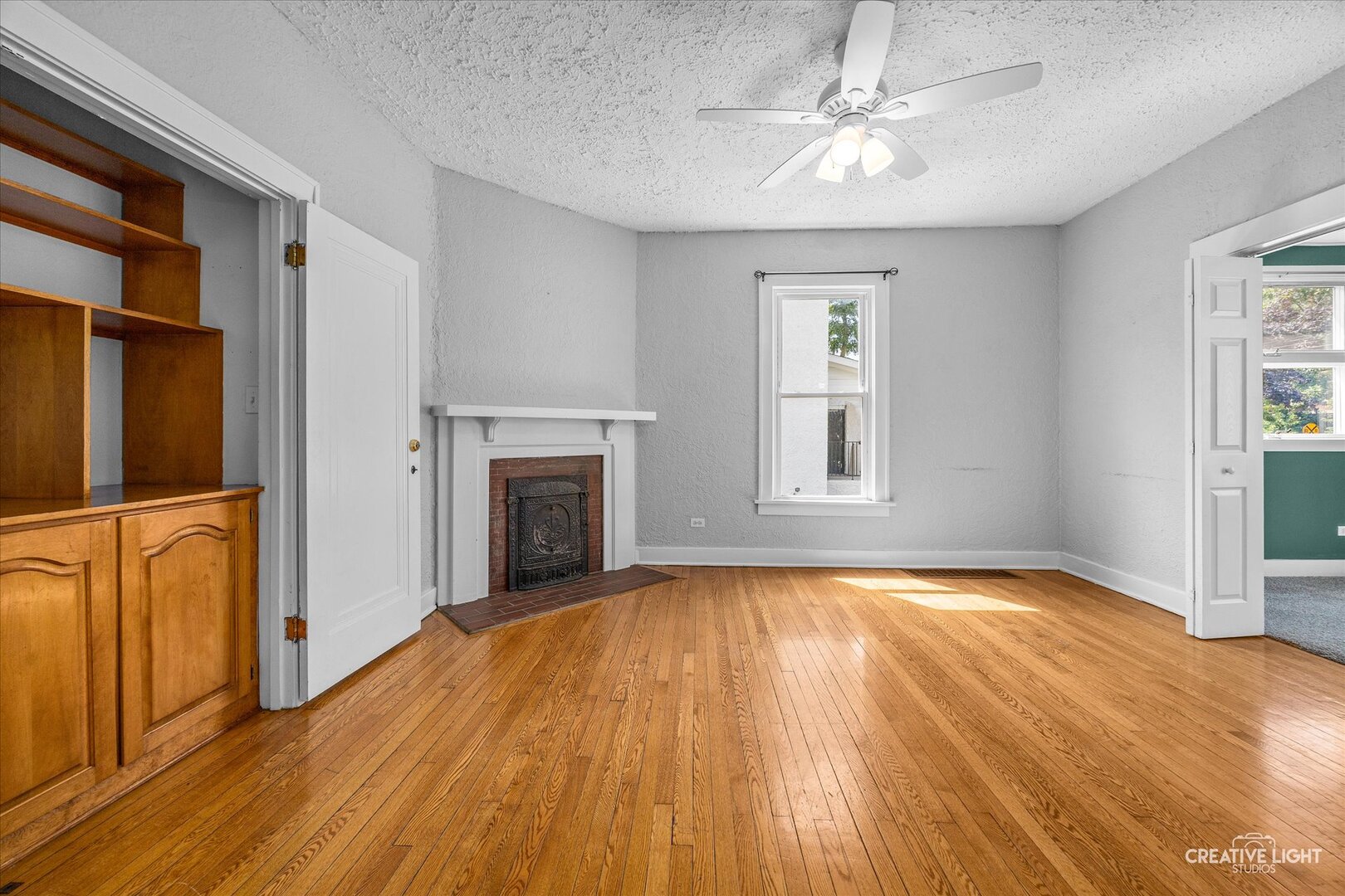 117 N West Street #1, Wheaton, IL 60187