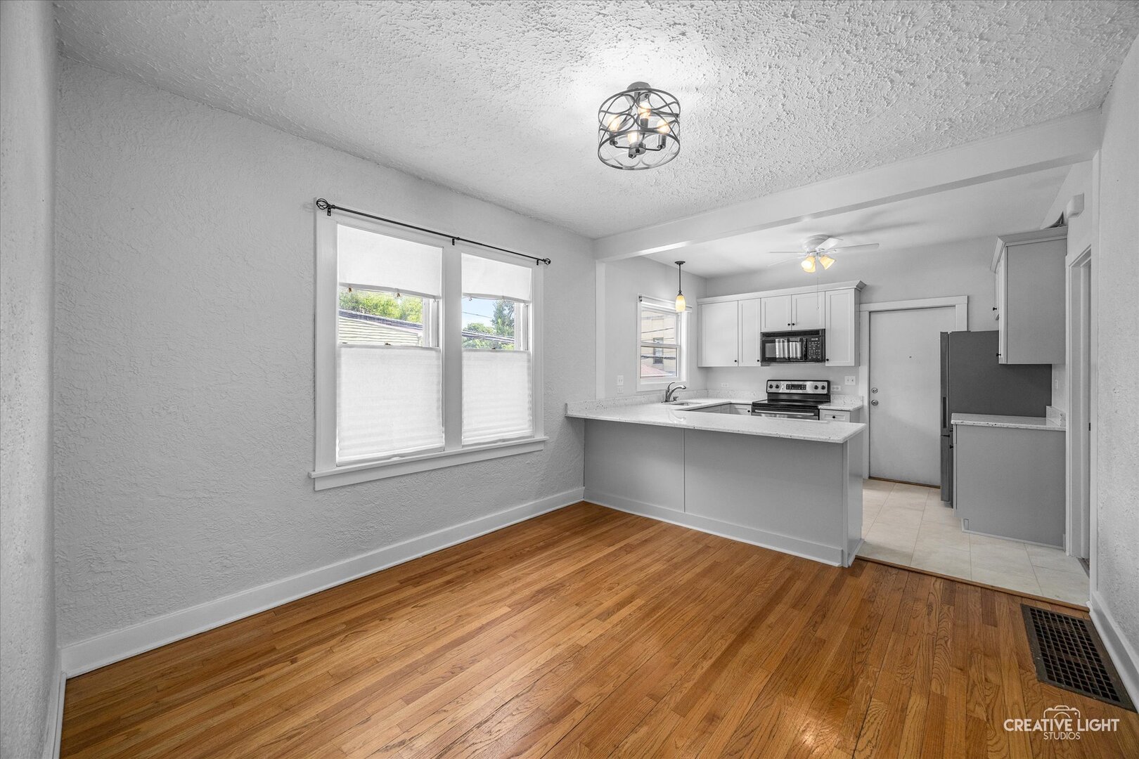 117 N West Street #1, Wheaton, IL 60187