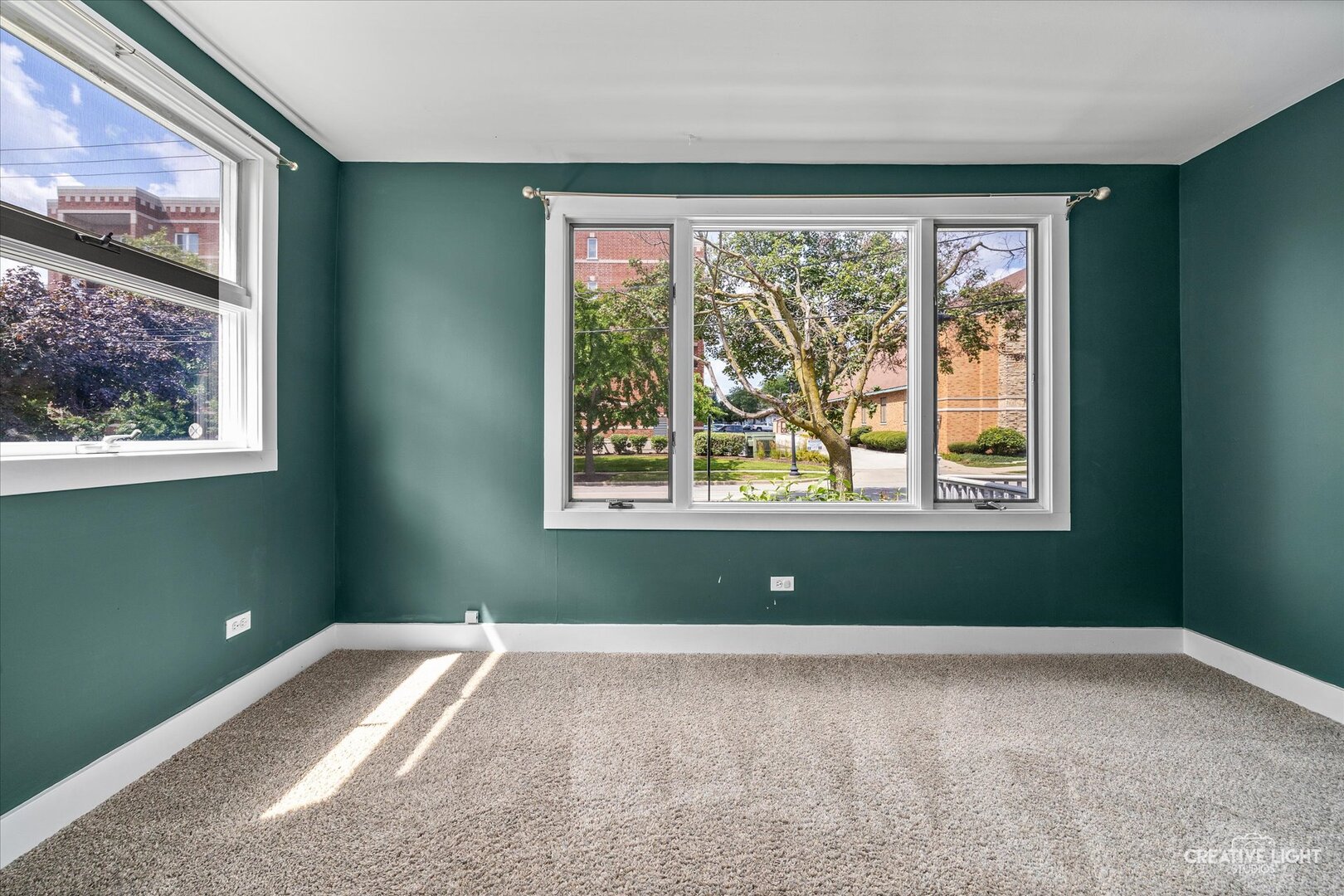117 N West Street #1, Wheaton, IL 60187