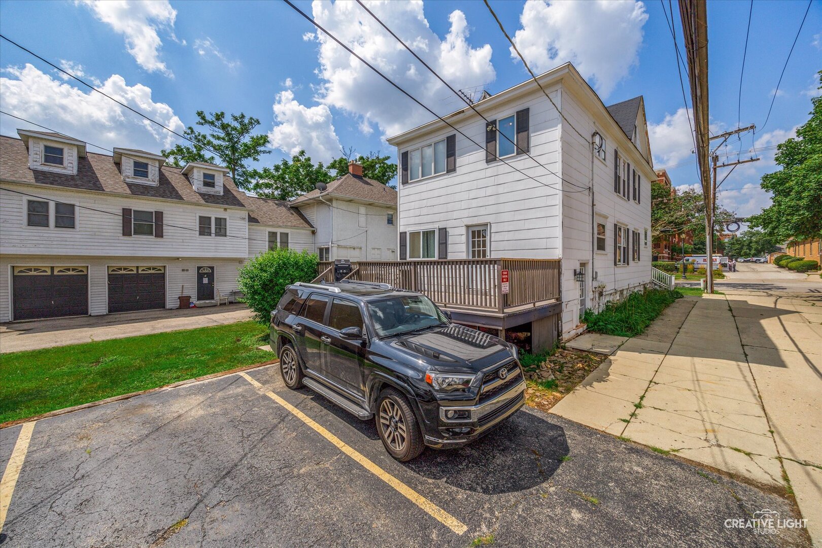 117 N West Street #1, Wheaton, IL 60187
