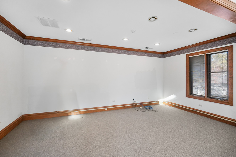 610 N Washington Street, Naperville, IL 60563