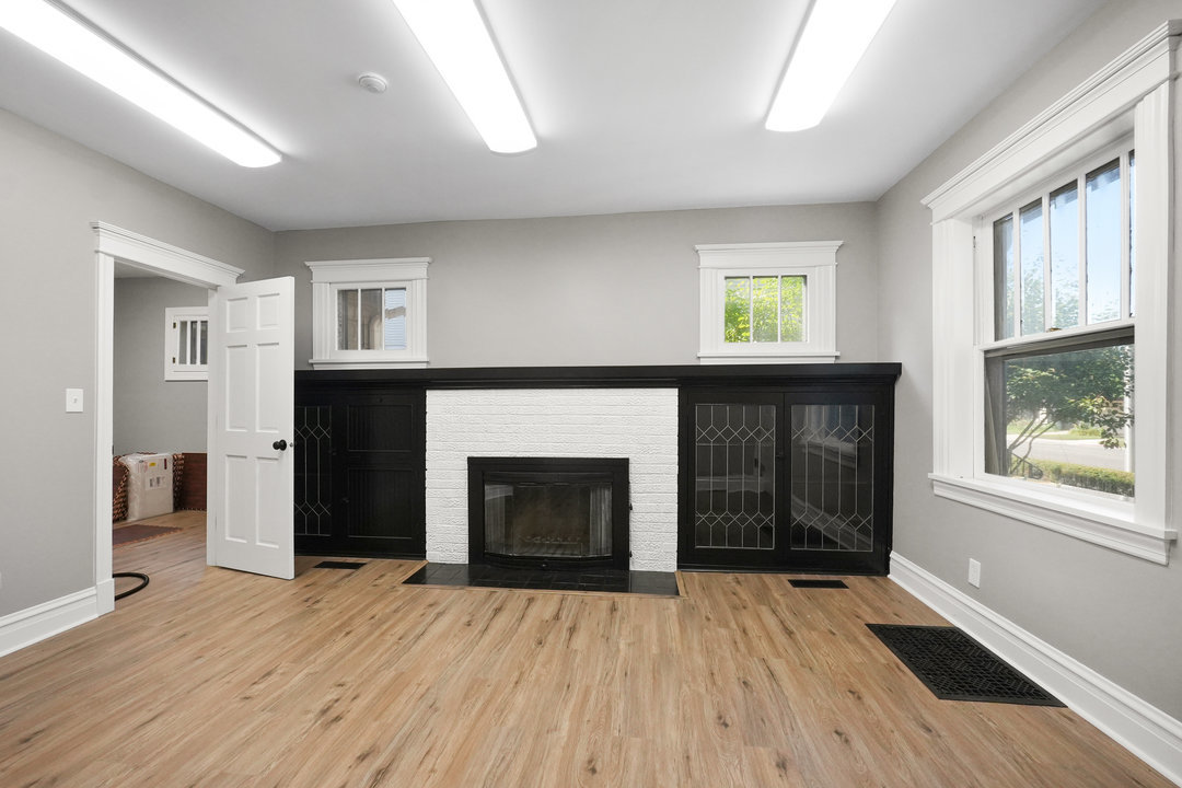 610 N Washington Street, Naperville, IL 60563