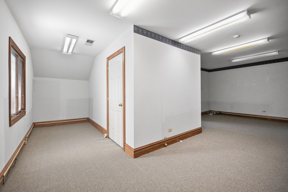 610 N Washington Street, Naperville, IL 60563