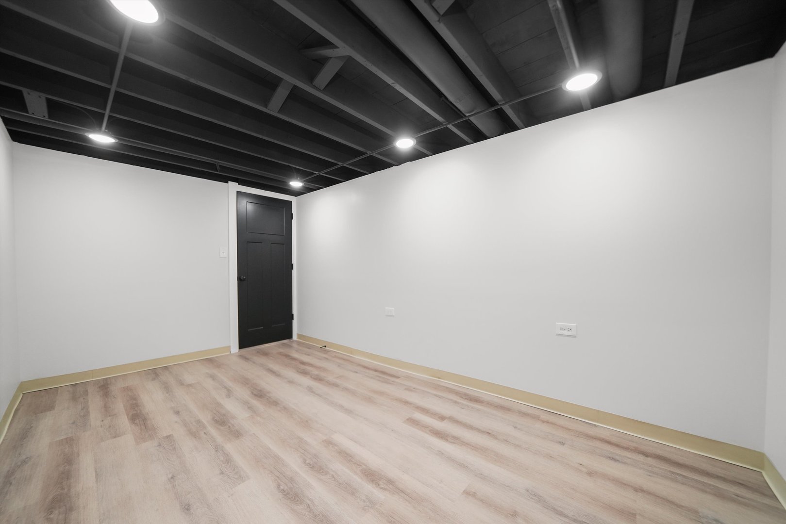 7006 S Bell Avenue, Chicago, IL 60636