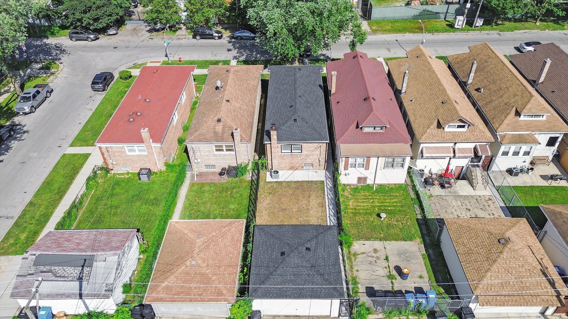 7006 S Bell Avenue, Chicago, IL 60636
