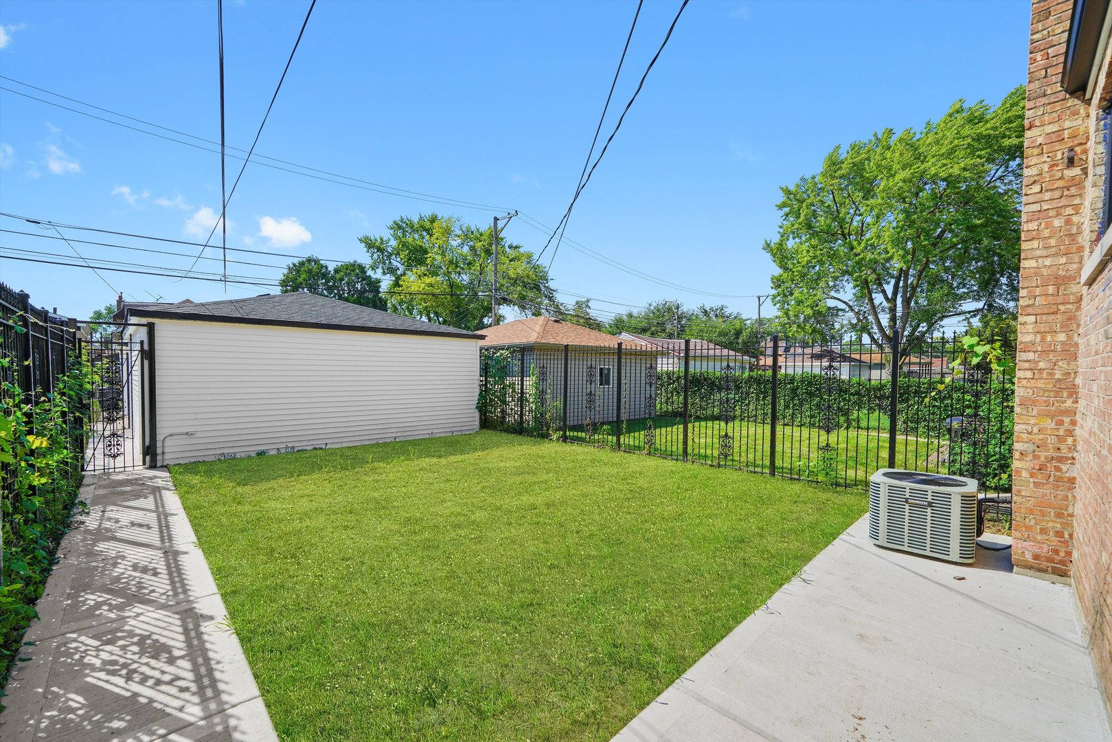 7006 S Bell Avenue, Chicago, IL 60636