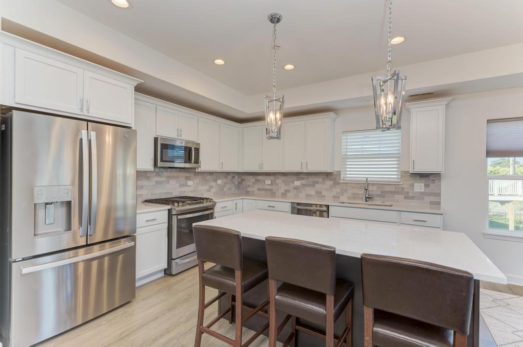 257 MASTERS Drive, Addison, IL 60101