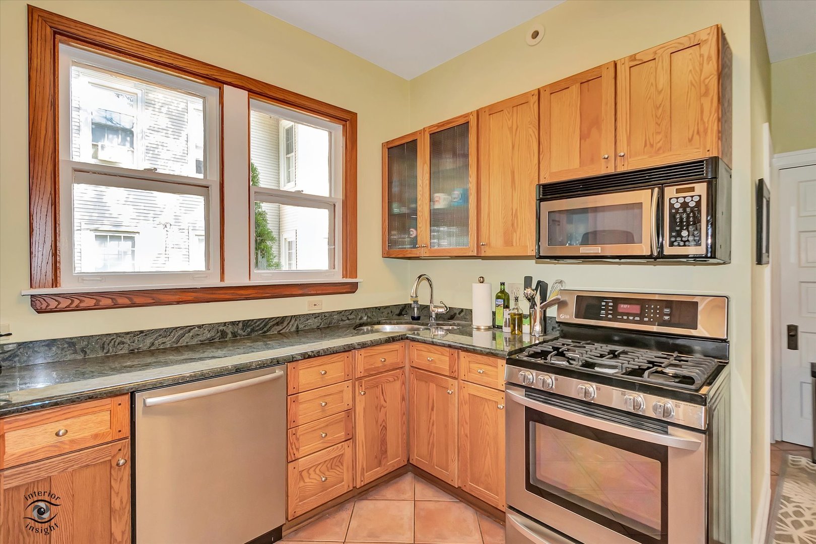 9806 S Vanderpoel Avenue, Chicago, IL 60643