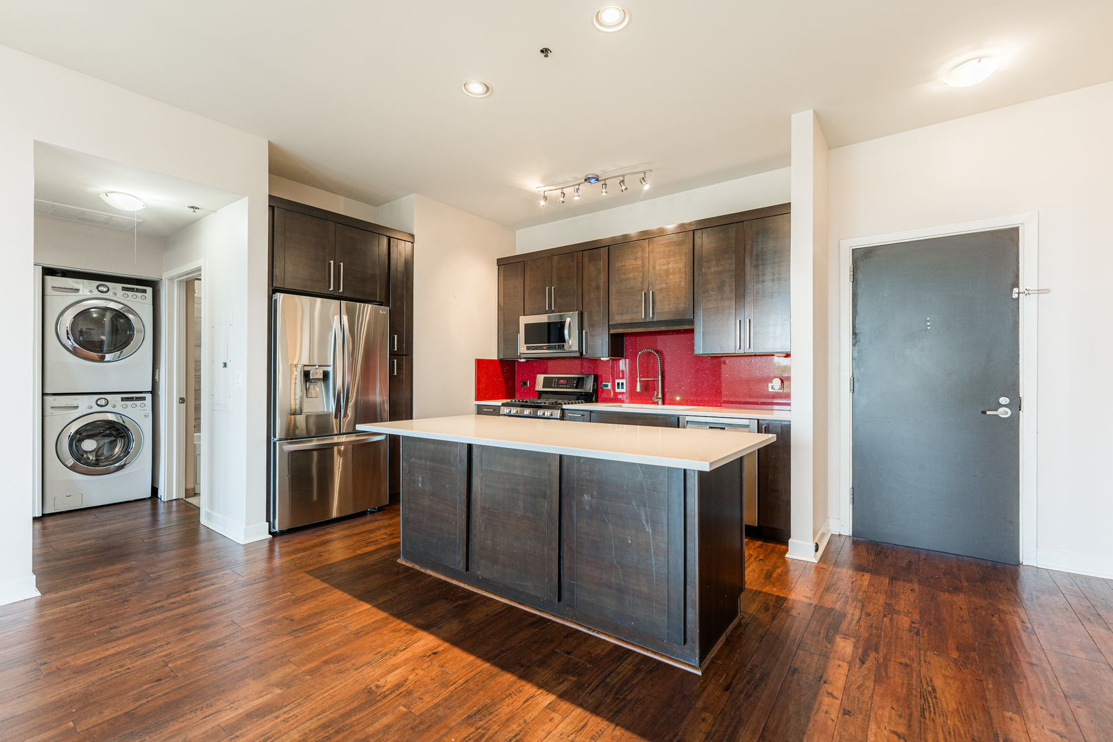 6000 N Cicero Avenue #512, Chicago, IL 60646