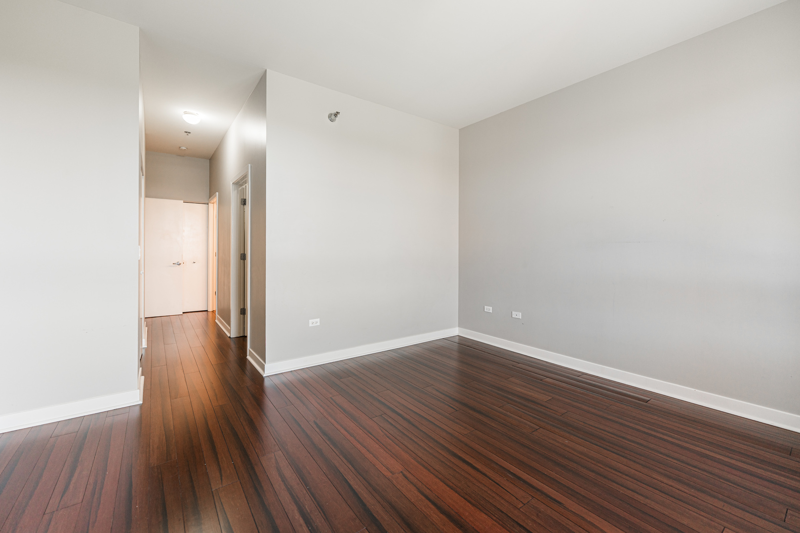 6000 N Cicero Avenue #512, Chicago, IL 60646