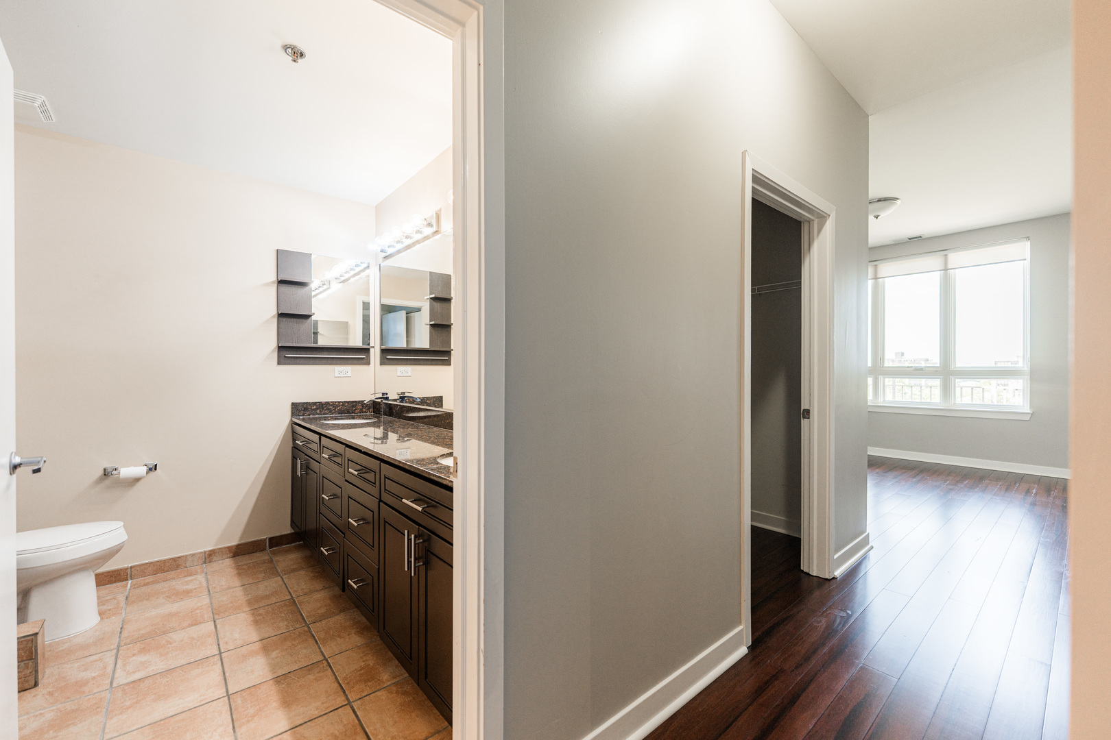 6000 N Cicero Avenue #512, Chicago, IL 60646