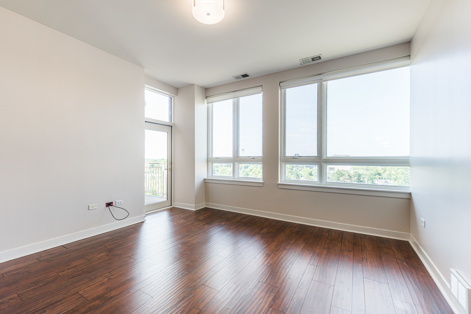 6000 N Cicero Avenue #512, Chicago, IL 60646