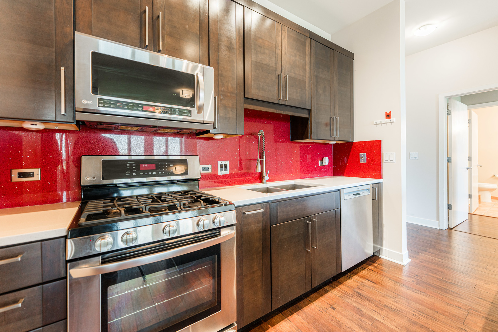 6000 N Cicero Avenue #512, Chicago, IL 60646