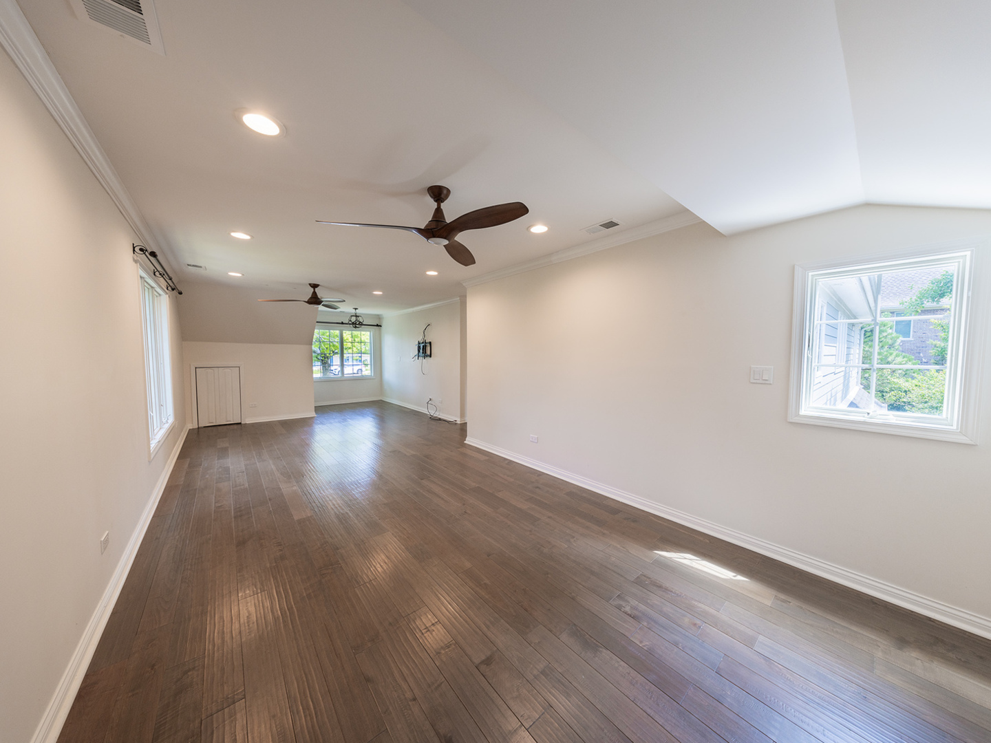 20 Chatham Lane, Oak Brook, IL 60523
