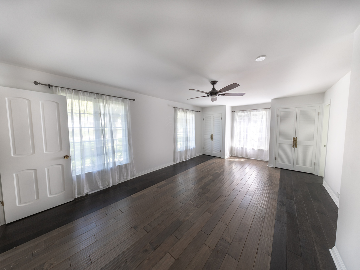 20 Chatham Lane, Oak Brook, IL 60523