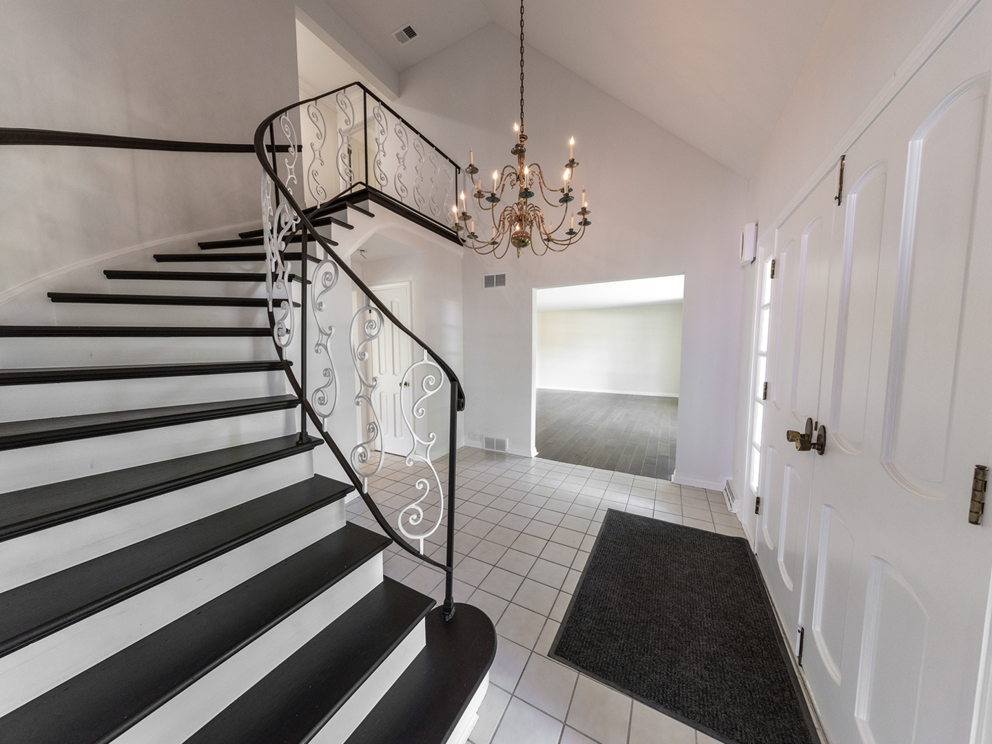 20 Chatham Lane, Oak Brook, IL 60523